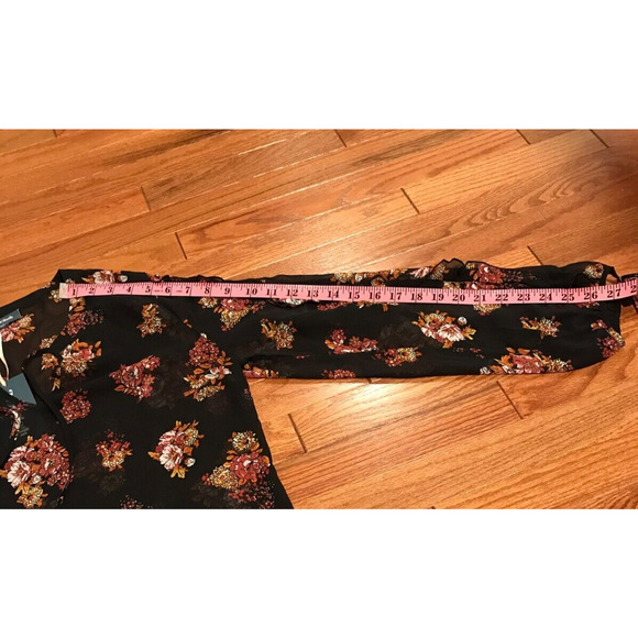 MODCLOTH Women’s “Pleased to Meet You” Floral Black Semi Sheer Tie Top - Size M - Picture 8 of 11